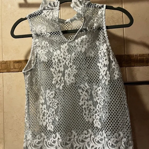 Topshop Turquoise size 4 crochet top - Picture 2 of 4